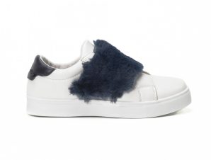 Γυναικεία λευκά Slip-on sneakers με μπλε λεπτομέρειες